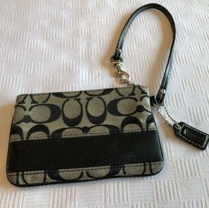 Coach Wristlet Black and Grey